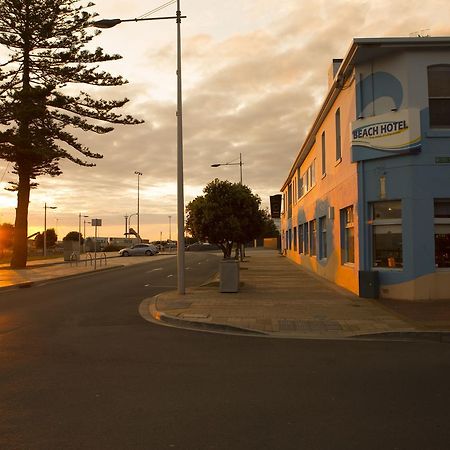 Beach Hotel Burnie Exterior photo