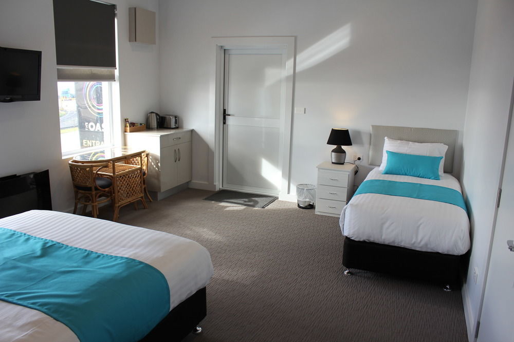 Beach Hotel Burnie Exterior photo