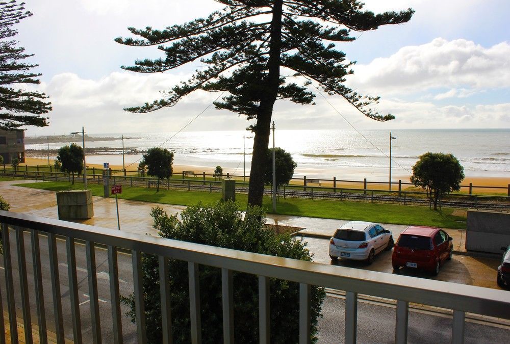 Beach Hotel Burnie Exterior photo